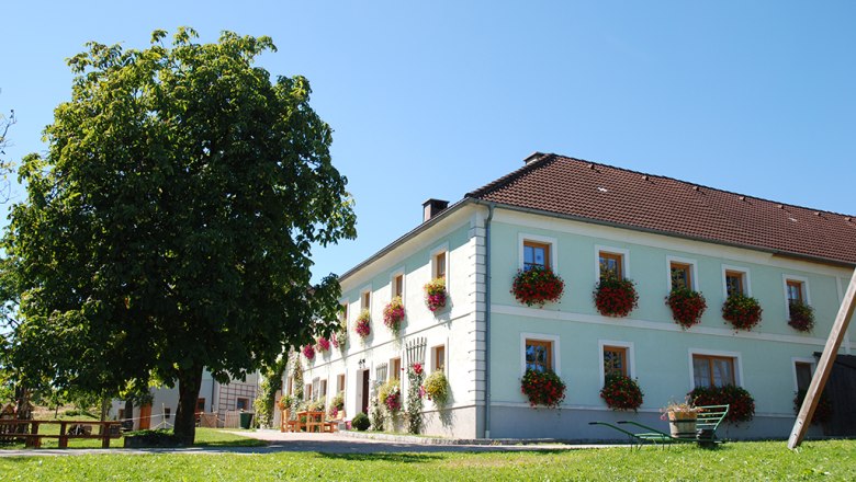 Esperanzahof, © Mag.a Martina Kotzina, Esperanza- Zentrum für tierunterstützte Pädagogik Esperanzahof, © Mag.a Martina Kotzina, Esperanza- Zentrum für tierunterstützte Pädagogik