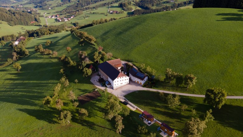 aerial-view-tiny-house-birner-3, © Sandra Gartlehner aerial-view-tiny-house-birner-3, © Sandra Gartlehner