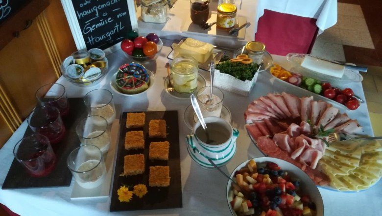 Breakfast buffet, © Gästehaus Daurer Breakfast buffet, © Gästehaus Daurer