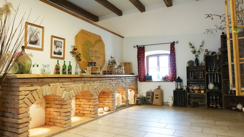 Farm sale at the Lehof, © Michael Tanzer Farm sale at the Lehof, © Michael Tanzer