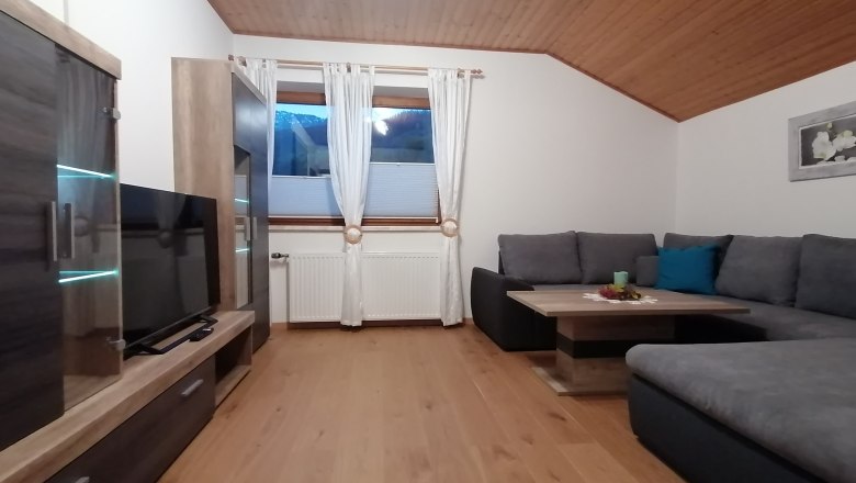 Wohnzimmer mit Flachbildschirm, © Ybbstaler Alpen (Katrin Teufel) Wohnzimmer mit Flachbildschirm, © Ybbstaler Alpen (Katrin Teufel)
