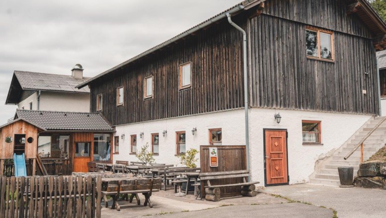 Tavern Almhaus Hochkogel, © Gerald Demolsky Tavern Almhaus Hochkogel, © Gerald Demolsky