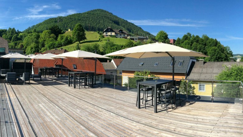 Die Schmiede - Terrasse Seminarraum, © Theo Kust – Imagefoto Die Schmiede - Terrasse Seminarraum, © Theo Kust – Imagefoto