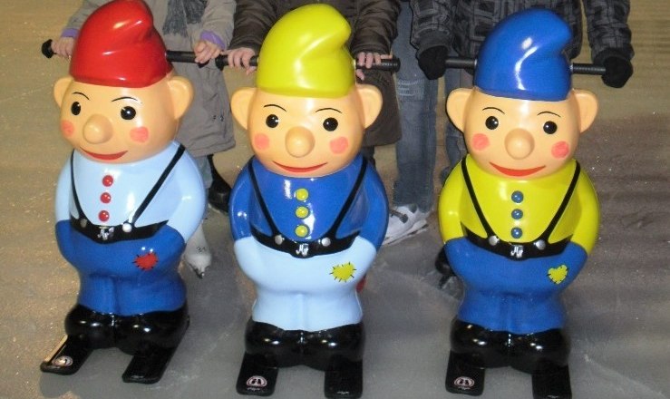 Mit den Wichteln Eislaufen lernen, © Marktgemeinde St. Leonhard am Forst Mit den Wichteln Eislaufen lernen, © Marktgemeinde St. Leonhard am Forst