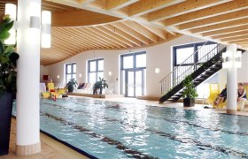 Koupací zábava v termálních lázních Ybbstaler Solebad Göstling, © Ybbstaler Solebad Koupací zábava v termálních lázních Ybbstaler Solebad Göstling, © Ybbstaler Solebad