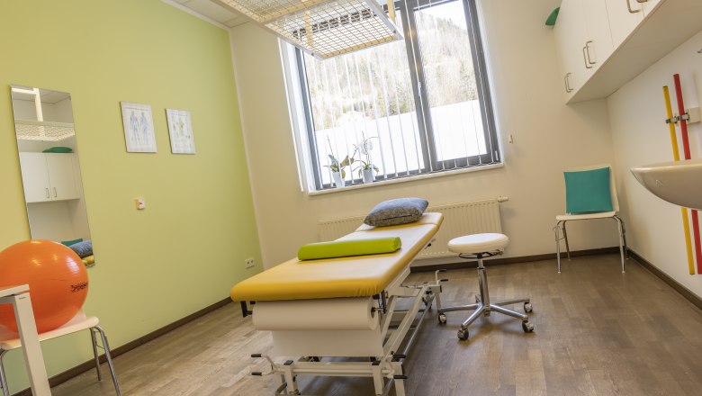 Massage and physiotherapy room, © Emotion Therapiezentrum GmbH Massage and physiotherapy room, © Emotion Therapiezentrum GmbH