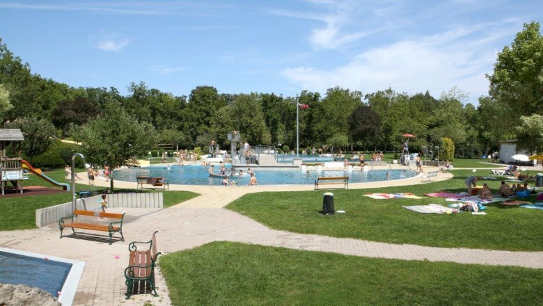 Heidebad Amstetten-Hausmening, © Gerhard Sengstschmid Heidebad Amstetten-Hausmening, © Gerhard Sengstschmid