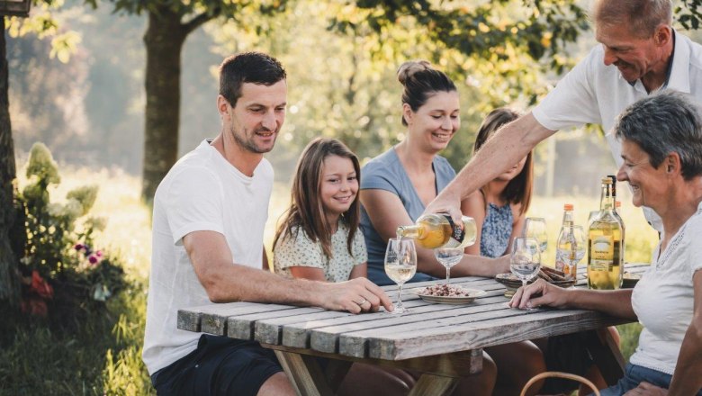 Adelsberger Bio-Most & Saft, © Gerald Demolsky Adelsberger Bio-Most & Saft, © Gerald Demolsky