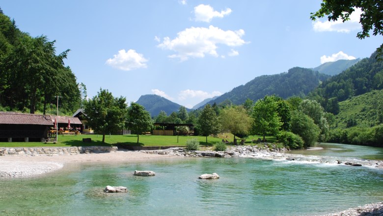 Flussbaden im Strandbad Hollenstein, © Erwin Streicher Flussbaden im Strandbad Hollenstein, © Erwin Streicher