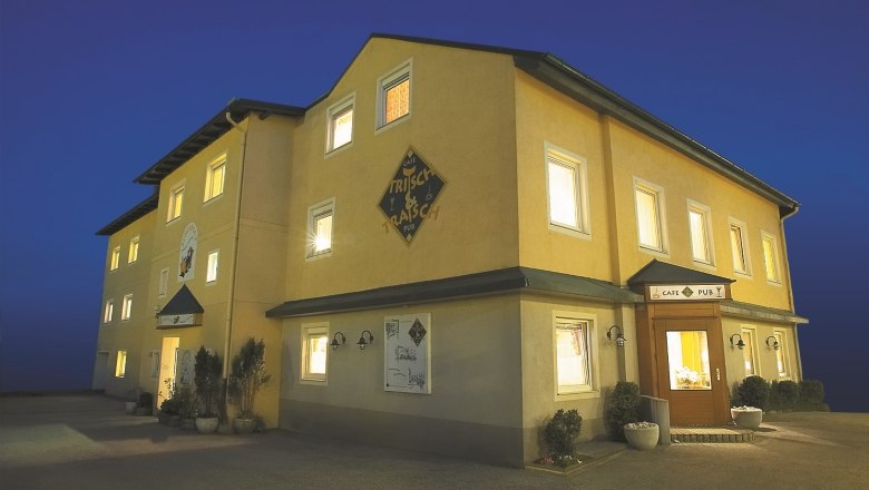 Tritsch Tritsch, © Tritsch Tratsch Tritsch Tritsch, © Tritsch Tratsch