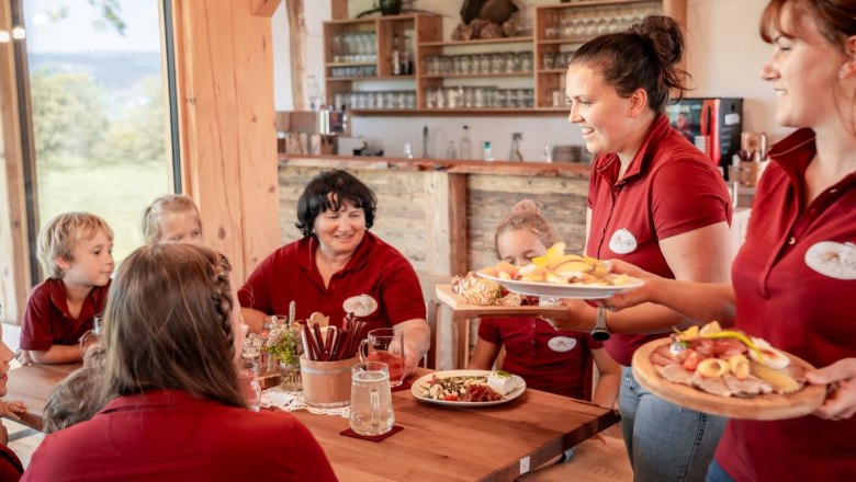 Gemeinsam schmeckt's am besten, © Gerald Demolsky Gemeinsam schmeckt's am besten, © Gerald Demolsky