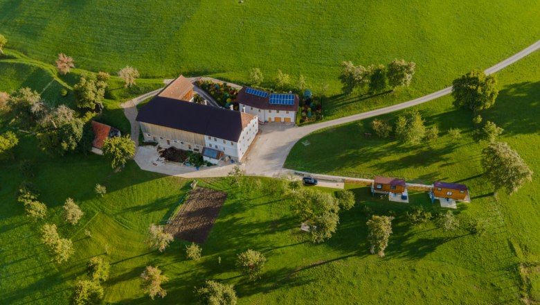 aerial-view-tiny-house-birner-2, © Sandra Gartlehner aerial-view-tiny-house-birner-2, © Sandra Gartlehner