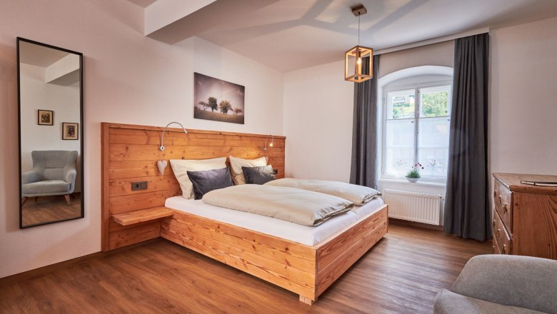 Comfortable solid wood beds, © Dominik Stixenberger Comfortable solid wood beds, © Dominik Stixenberger
