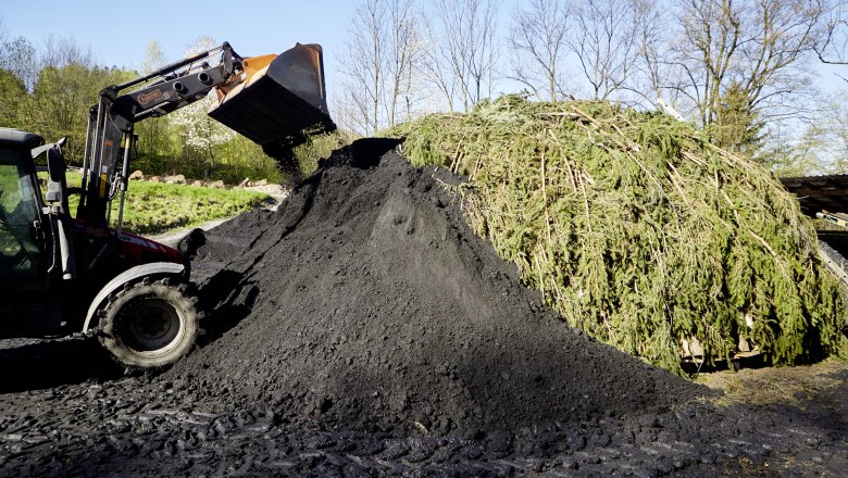 Produktion Wald Köhlerei Hochecker, © Dieter Brasch Produktion Wald Köhlerei Hochecker, © Dieter Brasch