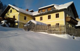 Haus im Winter, © Grasberger Haus im Winter, © Grasberger