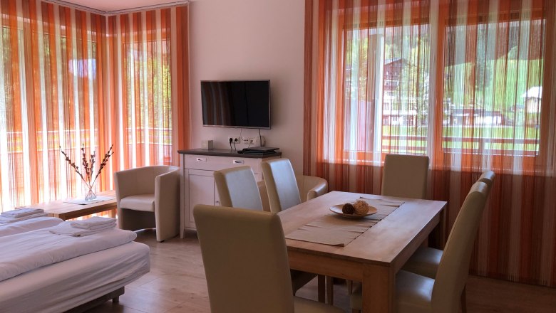 House Royal, living and dining area, © Matyas Boglarka House Royal, living and dining area, © Matyas Boglarka