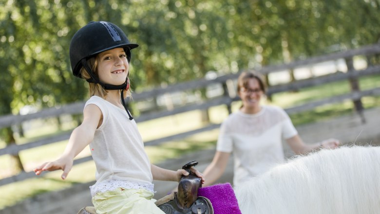 Reitunterricht, © schwarz-koenig.at Reitunterricht, © schwarz-koenig.at