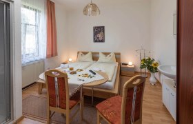 Privatzimmer Mahrer, © Werner Jäger Privatzimmer Mahrer, © Werner Jäger