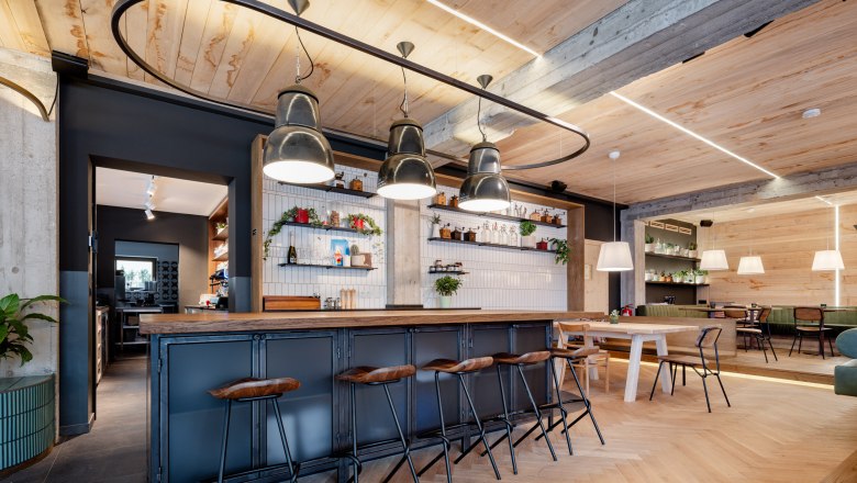 Ybsilon 9 Das Kaffeehaus, © Stoebich Siegfried Ybsilon 9 Das Kaffeehaus, © Stoebich Siegfried