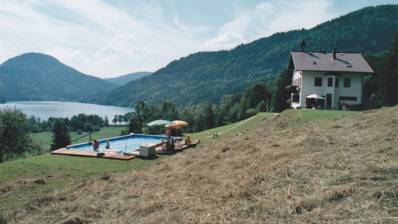 Haus Schlossleiten, © Franz Barth Haus Schlossleiten mit Pool und Bergblick