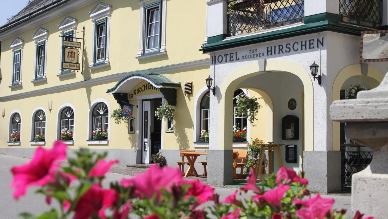 Hotel zum Goldenen Hirschen im Sommer, © Hotel zum Goldenen Hirschen Hotel zum Goldenen Hirschen im Sommer, © Hotel zum Goldenen Hirschen
