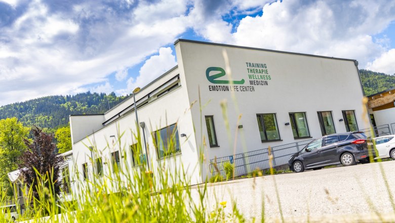 Welcome to the Emotion Life Center, © Emotion Therapiezentrum GmbH Welcome to the Emotion Life Center, © Emotion Therapiezentrum GmbH
