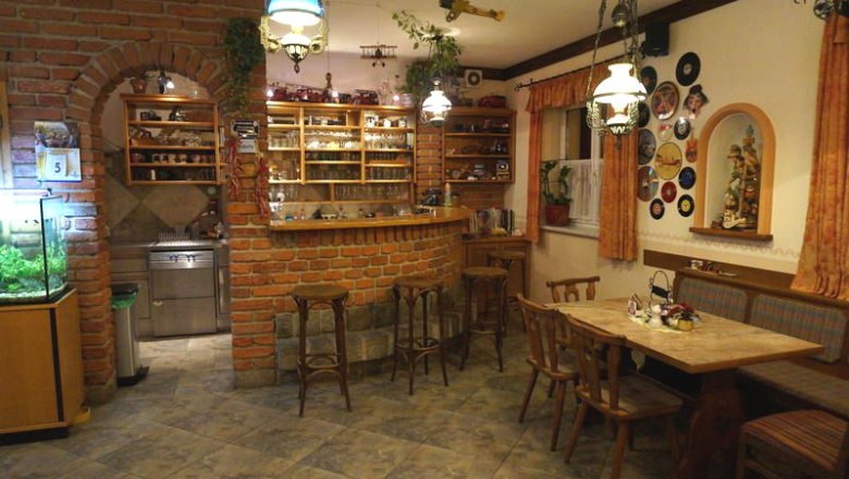 Oldtimerstüberl Gastraum, © Oldtimerverein Blindenmarkt Oldtimerstüberl Gastraum, © Oldtimerverein Blindenmarkt