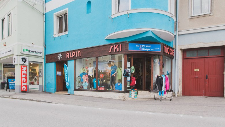 Ski Sport Mode Schweiger, © Stadtgmeinde Hainfeld Ski Sport Mode Schweiger, © Stadtgmeinde Hainfeld