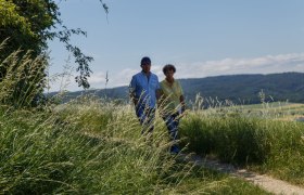 Ehepaar am Weg, © Martin Kräftner Ehepaar am Weg, © Martin Kräftner