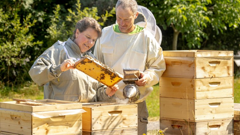 Organic beekeeping Fuchsteiner, © Theo Kust Organic beekeeping Fuchsteiner, © Theo Kust
