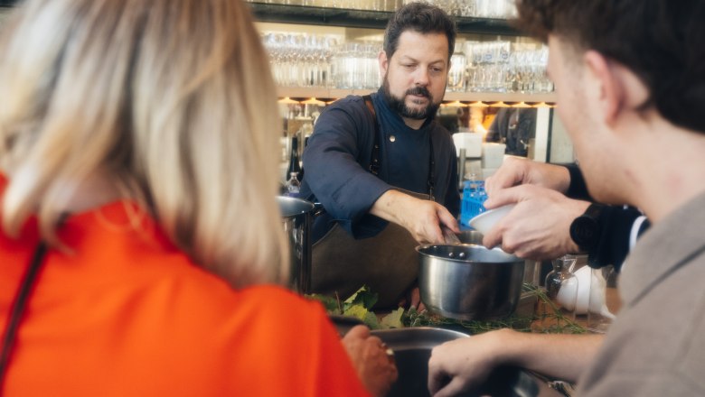 Gäste hautnah am Geschehen, © Ian Ehm / friendship.is Gäste hautnah am Geschehen, © Ian Ehm / friendship.is