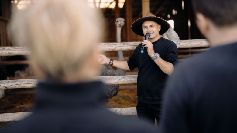 Ebner Ostrich Farm, © Moststraße, dochbodnliacht