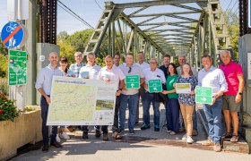 Rad-Brückenschlag bei der Hubbrücke in Melk, © fotoplutsch