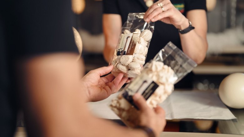 Ebner Ostrich Farm, © Moststraße, dochbodnliacht