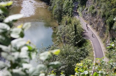 River cycling on the Ybbstal Cycle Path, © schwarz-koenig.at