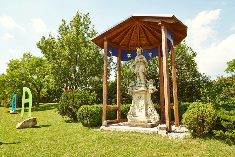 Nepomukstatue in Pöchlarn bei Donaulände
