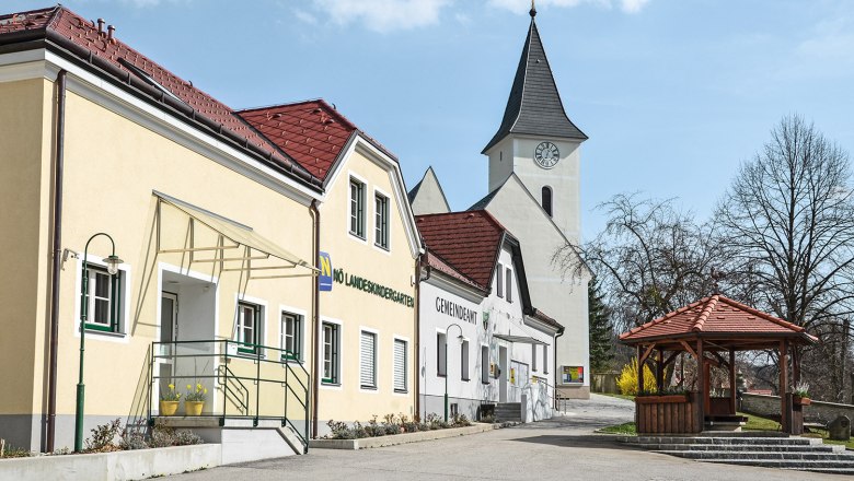 Ortsplatz Stössing, © Gemeinde Stössing
