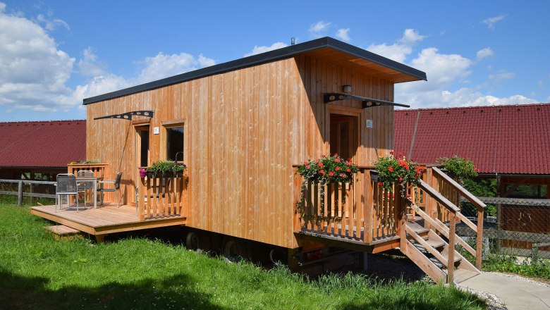 Cozy caravan at the Esperanza farm, © Mag.a Martina Kotzina, Esperanza- Zentrum für tierunterstützte Pädagogik