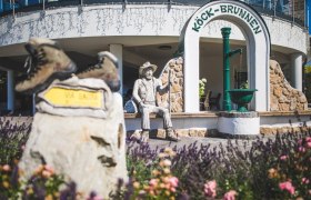 Ko'eck Brunnen, &copy; Fred Lindmoser