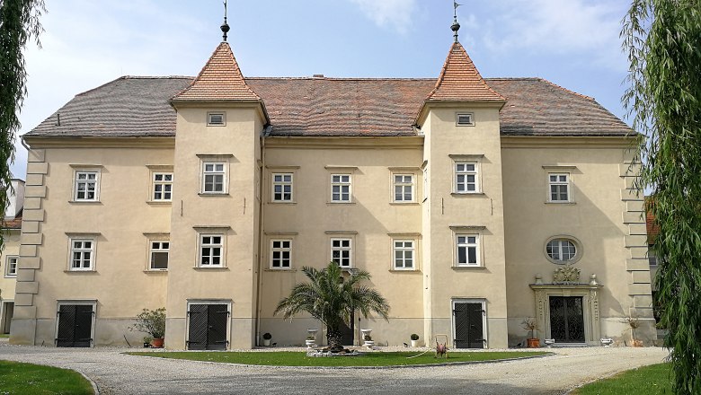 Innenhof im Schloss Gurhof, © Roman Zöchlinger