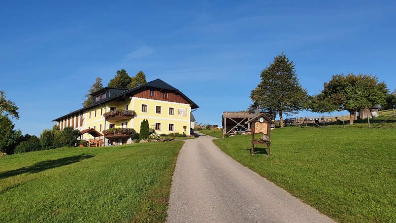 Organic farm Mitterhirschberg, © Familie Schweighuber