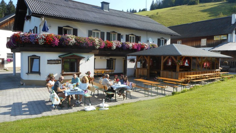 Breakfast on the sun terrace, © Familie Buber