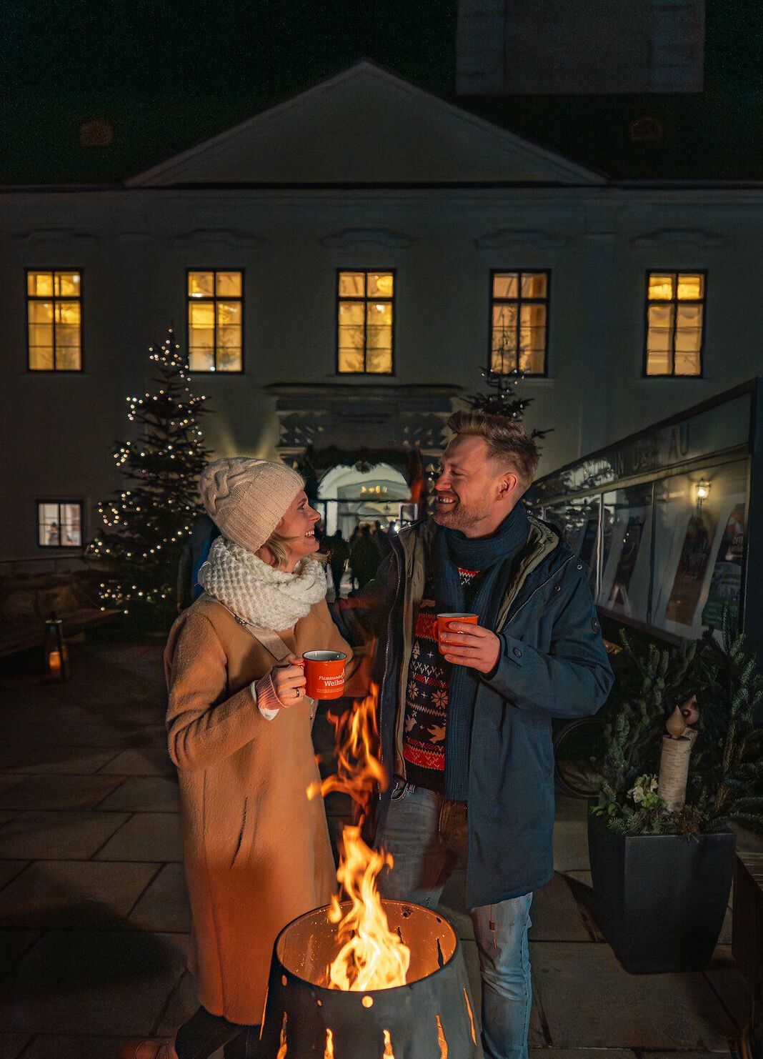 Genussvolle Stunden auf dem Adventmarkt der Flammenden Weihnacht. 