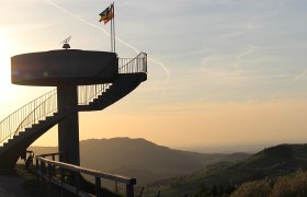 The Voralpenblick lookout platform on 730 m above sea level, © Mostviertel Tourismus, Karas