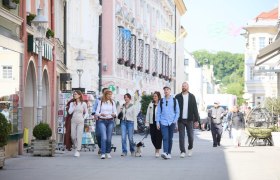 In St. Pölten mit der Gruppe unterwegs, © Rupert Pessl