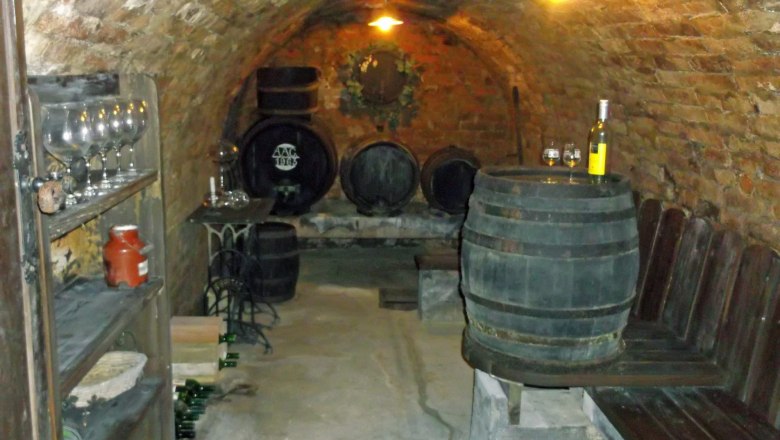 Guesthouse Schlossblick, wine cellar, © Marschik