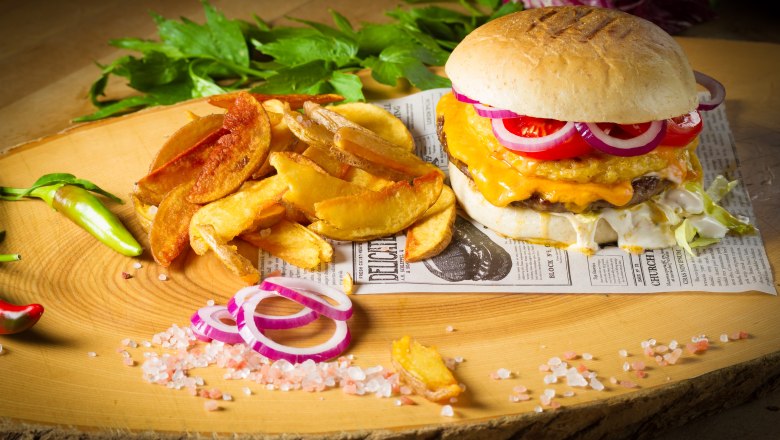 Food, &copy; Fam. Groiss