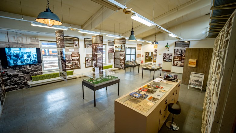 Bereits er&ouml;ffnet: Die Ausstellung "Codename: Spielwarenfabrik" in St. Valentin, &copy; Moststra&szlig;e / Cleanhill Studios