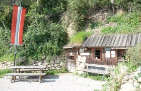 Wohnh&ouml;hle bei Reichersdorf, &copy; Walter Pernikl