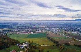 Luftaufnahme Petzenkirchen, © Geri Prüller / Cleanhill Studios